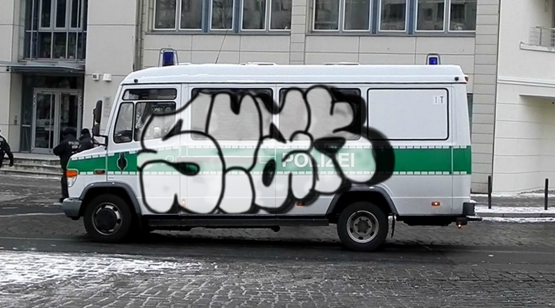 Bombing 1519585610988